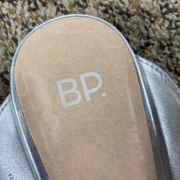 BP Silver Metallic Leather Ruffled Slip-On Loafers - Picture 9 of 10